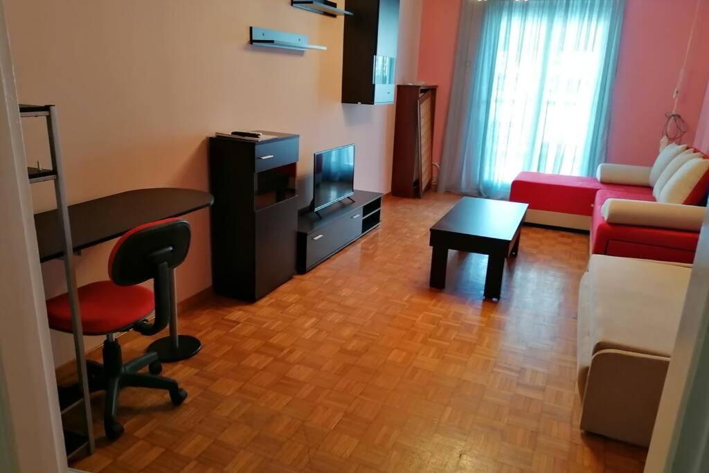 Debby'S Central Apartment Kavala Exterior photo