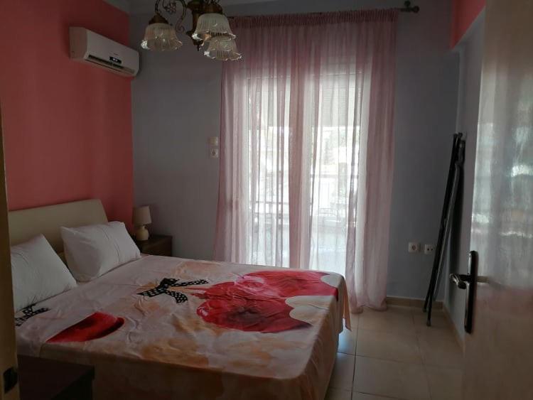 Debby'S Central Apartment Kavala Exterior photo