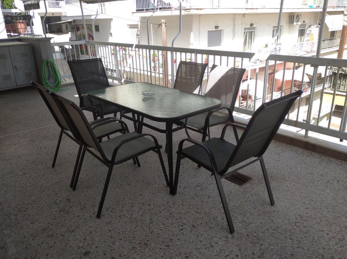 Debby'S Central Apartment Kavala Exterior photo